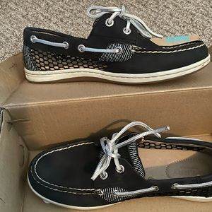 Size 7 Sperry loafers. Like new